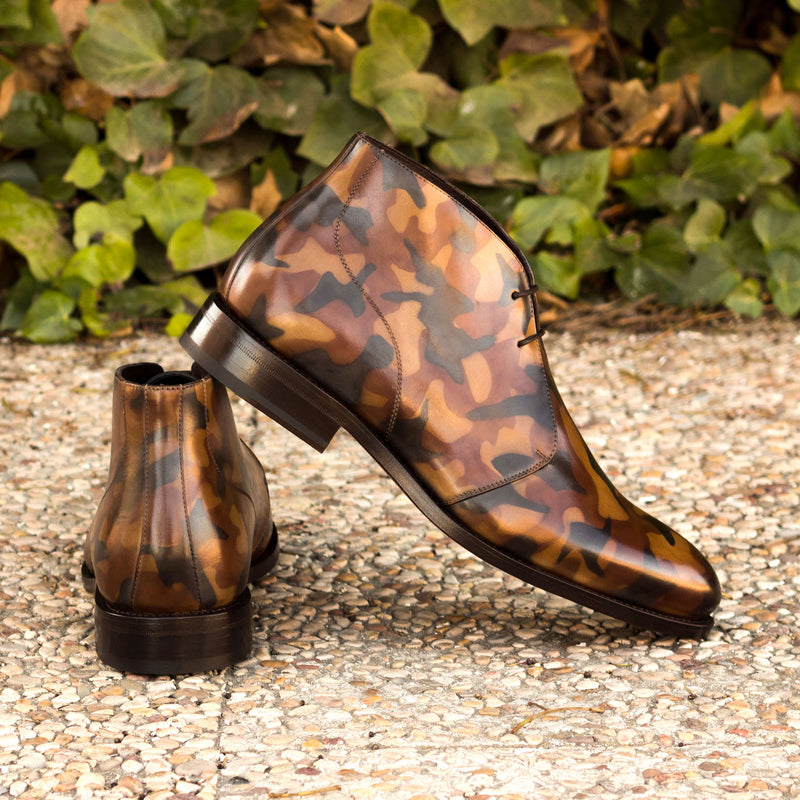CHUKKA BOOTS